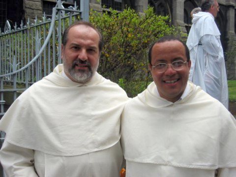 Fr. Carlos Azpiroz, Maestro de la Orden, y Fr. Nelson Medina